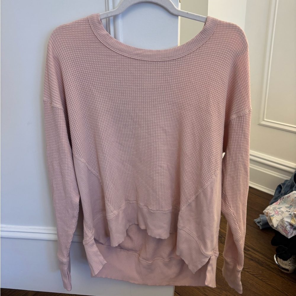 aerie waffle knit pullover sweatshirt‎ in light pink